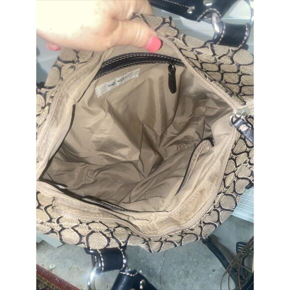 NINE WEST NINE & CO Purse Tote Black Gray Pattern Canvas Double Top Handle - Picture 3 of 9